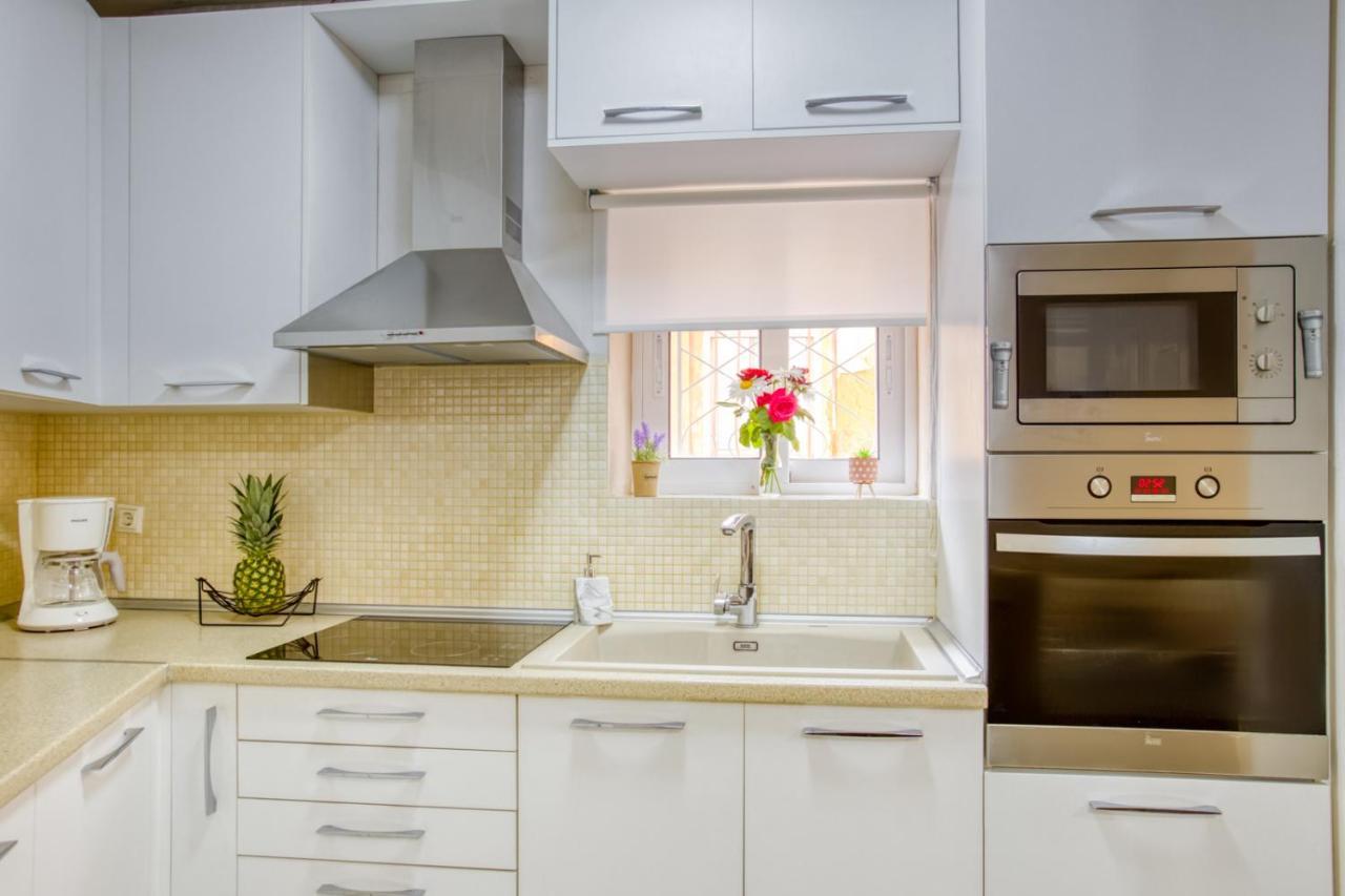 Aelia Apartment, New Port Apartment Mantouki